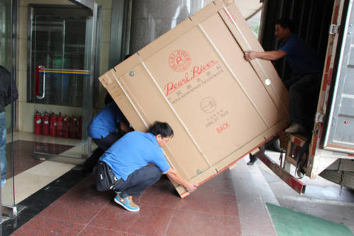 庆安钢琴贵重工艺品无忧运